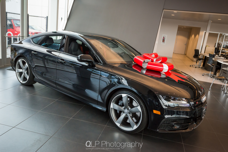 Illustration for article titled Phantom Black Audi S7 with Sport Edition Package